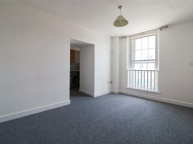Apartment for rent in Feckenham, City Of Bristol