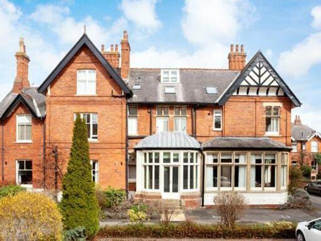 House for sale in High Field, York