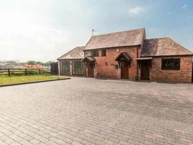 Room for rent in Bickenhill, West Midlands