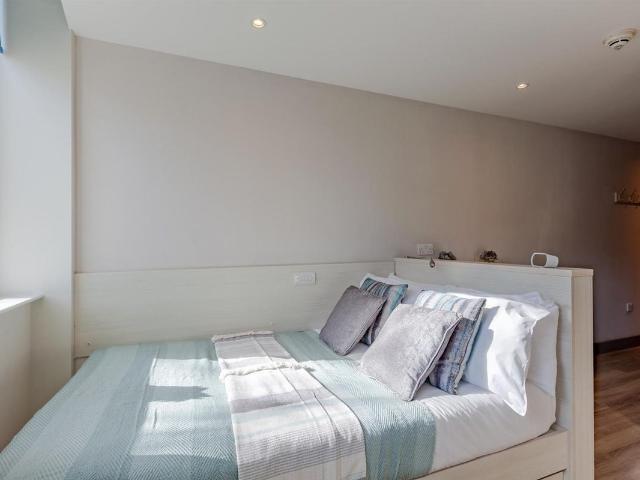 Studio for rent in West Cliff, Bournemouth