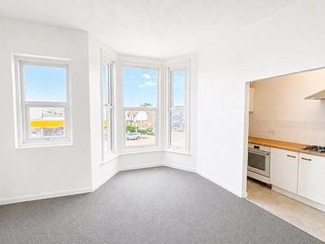 Apartment for rent in Upton, Acol