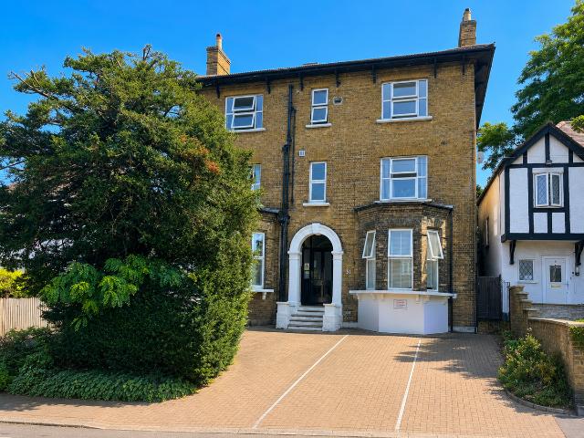 Studio for rent in London Borough of Croydon, Greater London