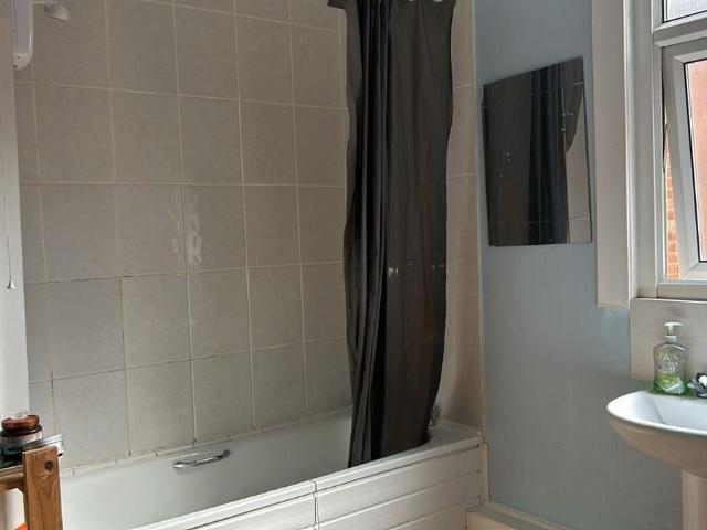 Room for rent in Highfields, Old Wharf
