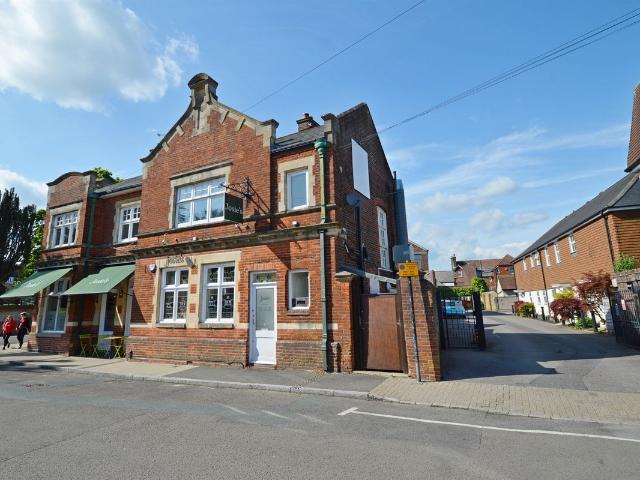 Apartment for rent in Causeway, East Hampshire