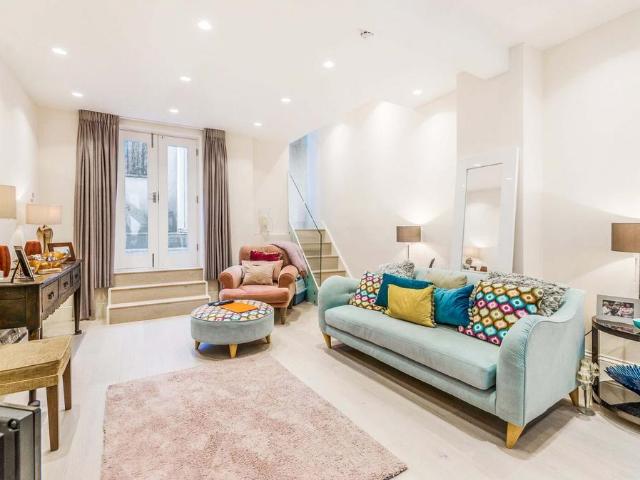 House for rent in Islington, Greater London