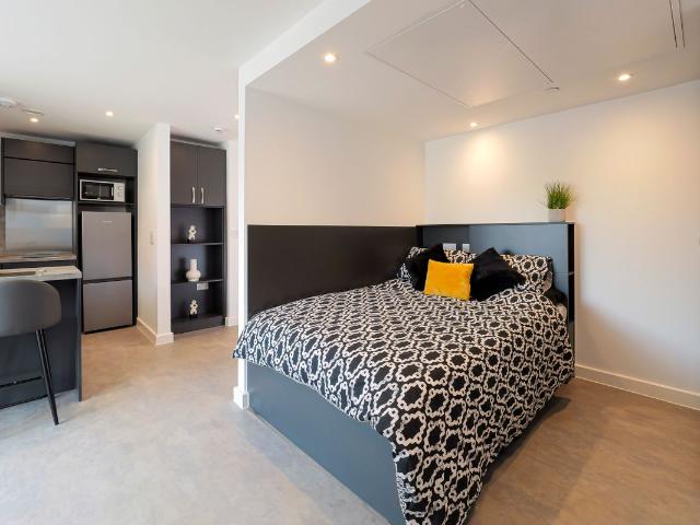 Studio for rent in St. Mildred's, The Bridge