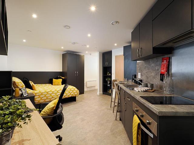 Studio for rent in St. Mildred's, The Bridge