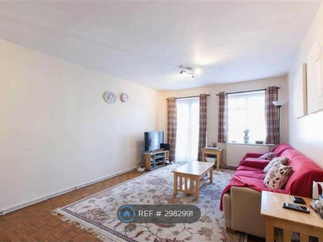 Apartment for rent in London Borough of Ealing, Perivale