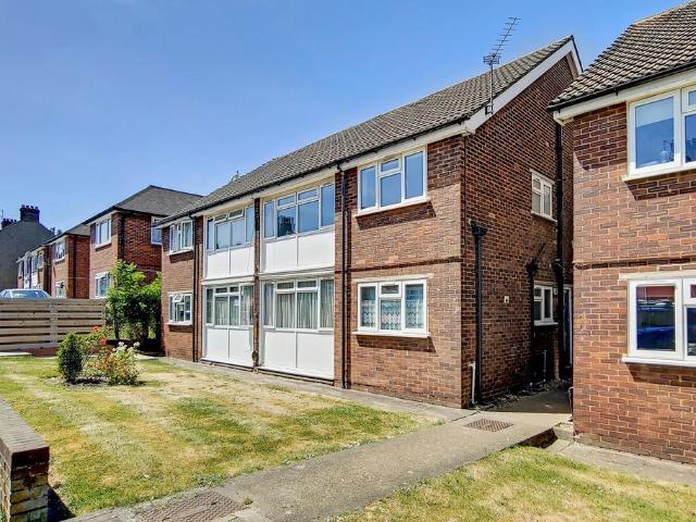 Apartment for rent in Worcester Park, Greater London