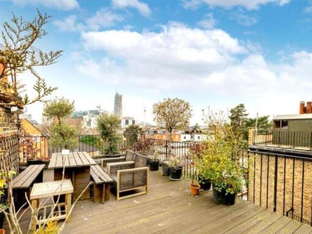 House for sale in Lyons, Greater London