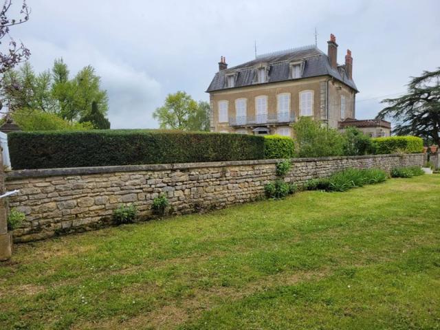 Maison vente à Clamecy, Saint-révérien