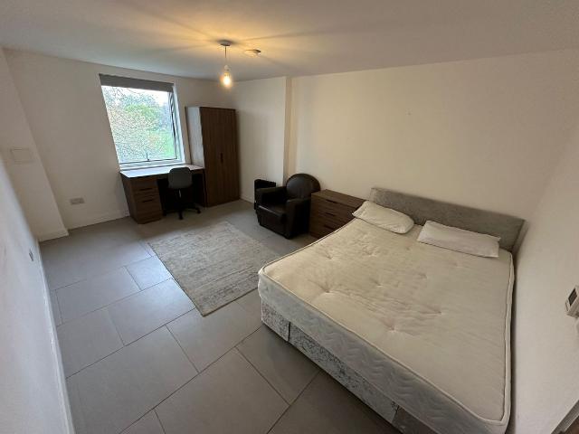 Room for rent in Clapham, Greater London