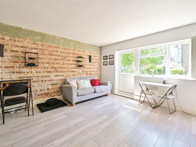 Studio for rent in Old Kent Road, Greater London