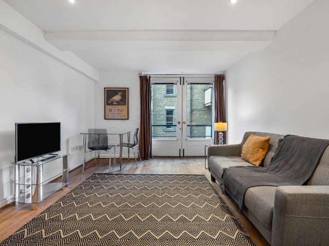 Apartment for rent in Bermondsey Village, Greater London