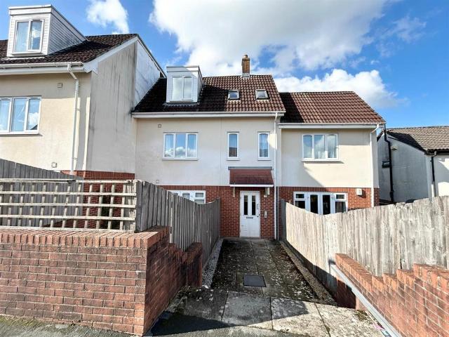 Apartment for rent in Stockwood, Bristol