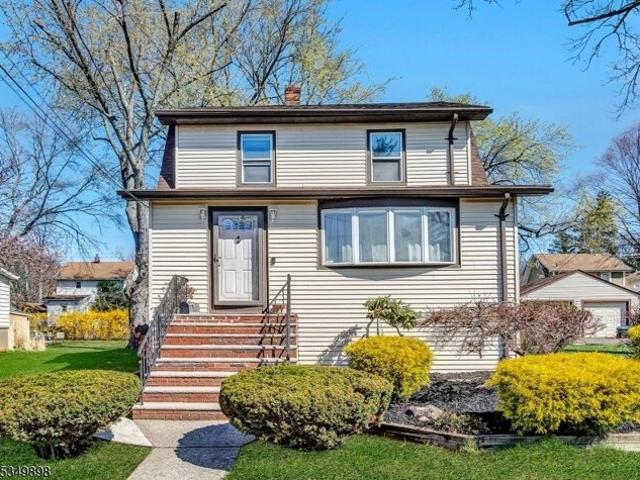 House for sale in Dumont