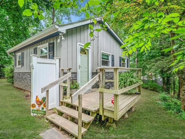 House for sale in Nesconset