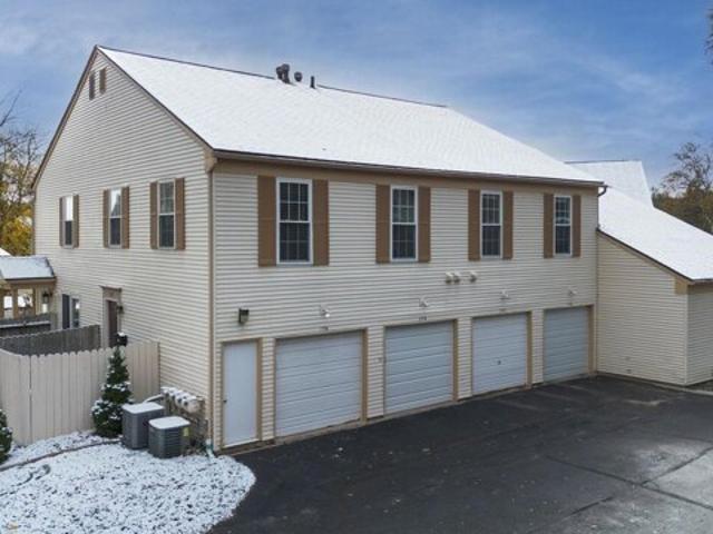 Condo for sale in Rochester, Michigan