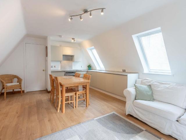 Apartment for rent in Silvermills, Scotland