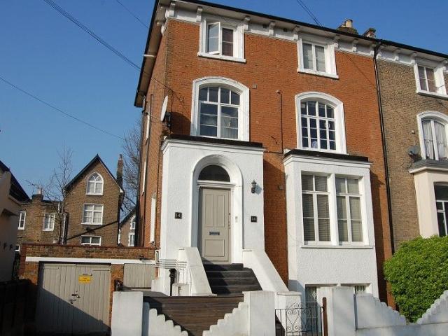 Apartment for rent in London Borough of Hammersmith and Fulham, Greater London