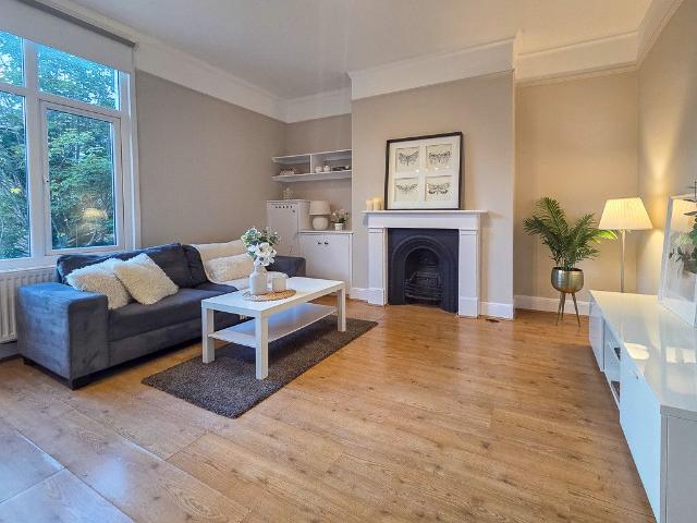 Apartment for rent in London Borough of Hammersmith and Fulham, Greater London