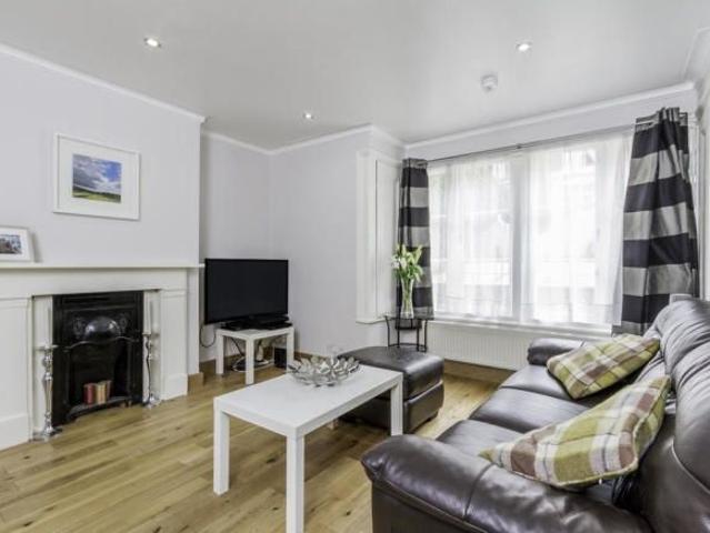 Apartment for rent in Shepherd's Bush, Greater London