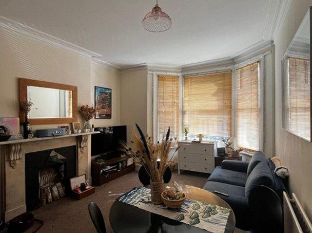 Apartment for rent in London Borough of Hammersmith and Fulham, Greater London