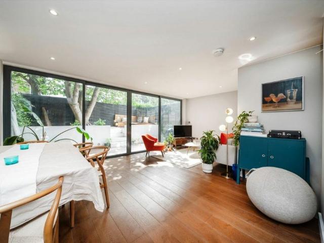 Apartment for rent in Cat Hill, Isle Of Man