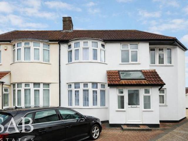 House for rent in London Borough of Ealing, Cat Hill