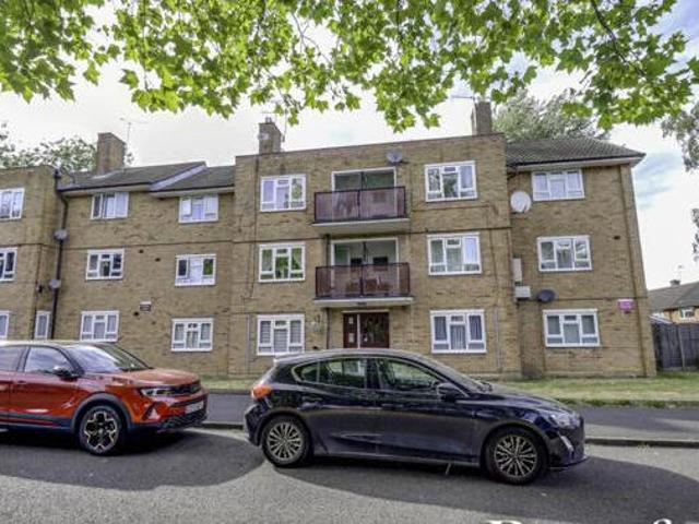 House for sale in Navestock Side, Essex