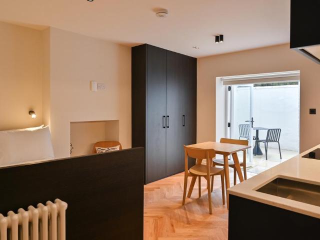 House for rent in Kensal Town, Bayswater