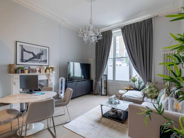 House for rent in Kensal Town, Bayswater
