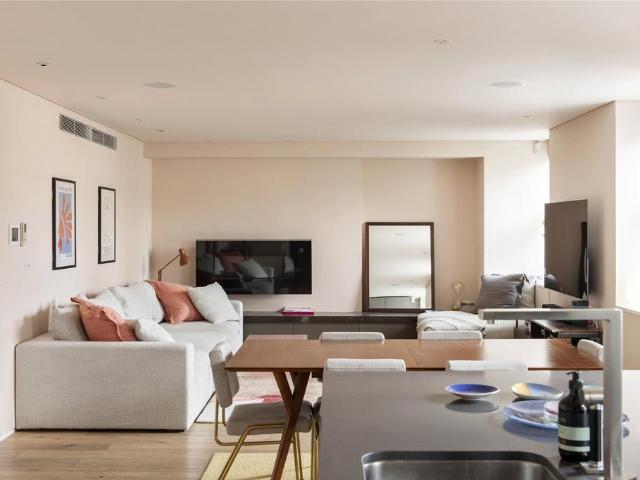 Apartment for rent in Kensal Town, Greater London