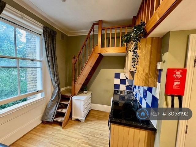 Apartment for rent in Kensal Town, Greater London