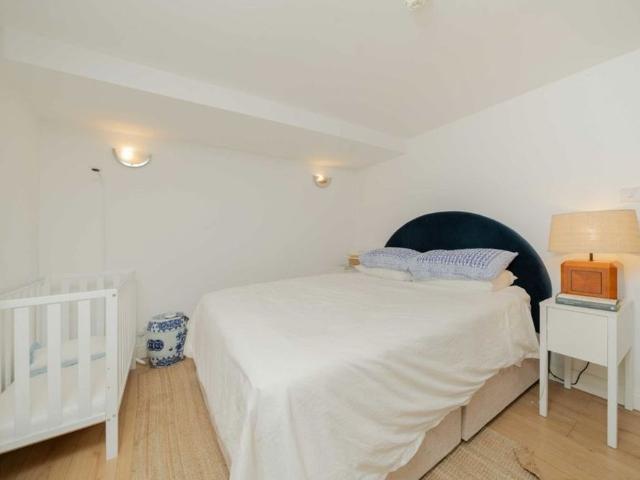 Apartment for rent in Paddington, Greater London