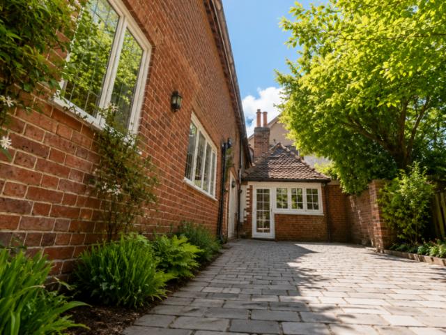 House for rent in Hales Place, The Bridge