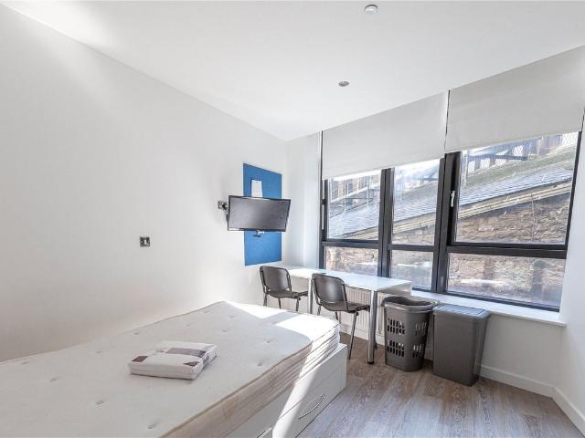 Studio for rent in City Centre, Feckenham