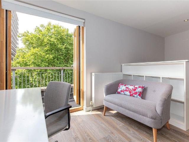 Studio for rent in City Centre, Feckenham