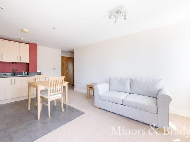 Apartment for rent in Heigham Grove, East Bank