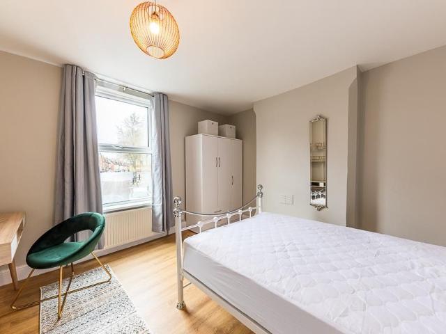 Room for rent in Haddon, East Midlands