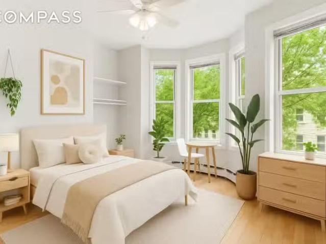House for rent in Astoria
