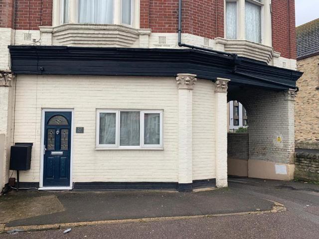 Apartment for rent in Lansdowne, Springbourne