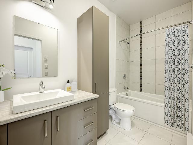Apartment for rent in Sainte-Thérèse, Laurentides
