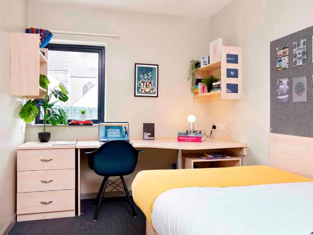 Apartment for rent in Greenbank, Mount Wise