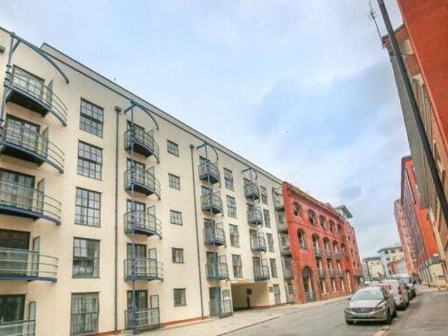 House for sale in Feckenham, City Of Bristol