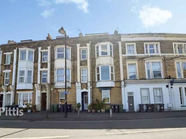 Apartment for rent in Binstead, Ryde