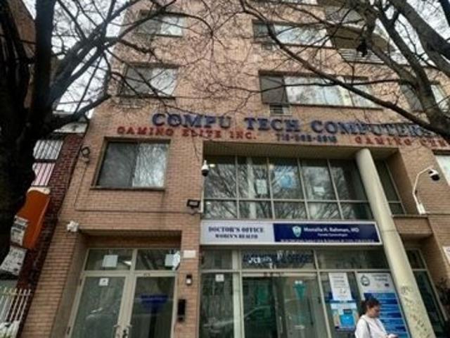 Condo for sale in Elmhurst Condo for sale in Elmhurst