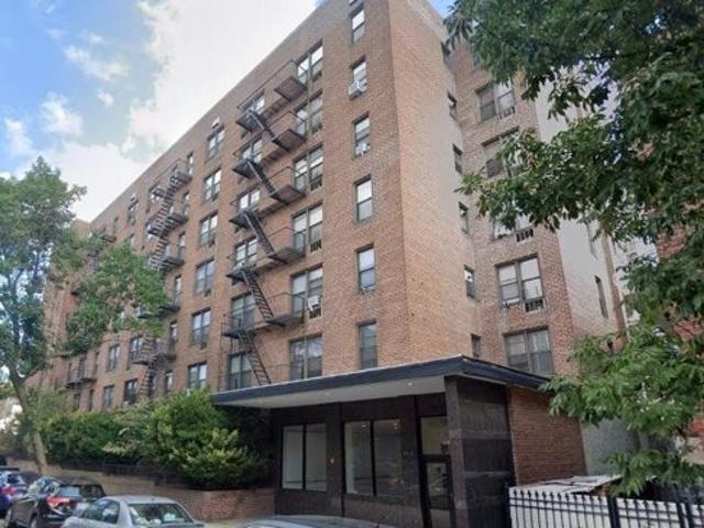 Condo for sale in Elmhurst