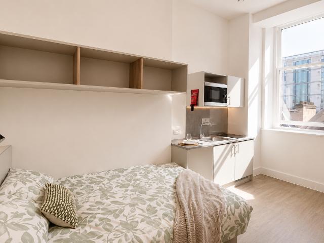 Studio for rent in Blythswood Hill, Scotland