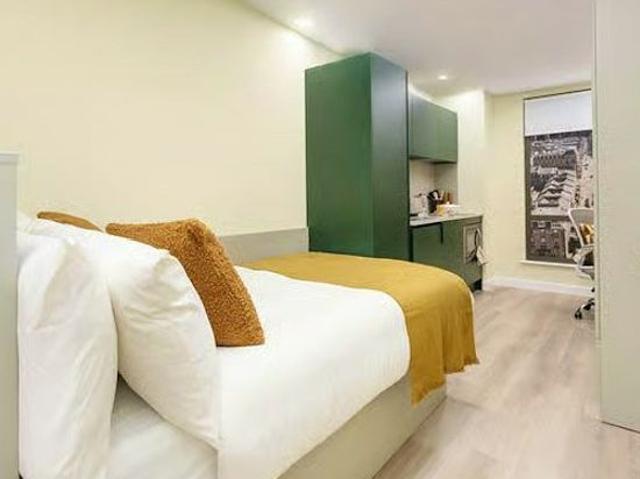 Studio for rent in Blythswood Holm, Glasgow